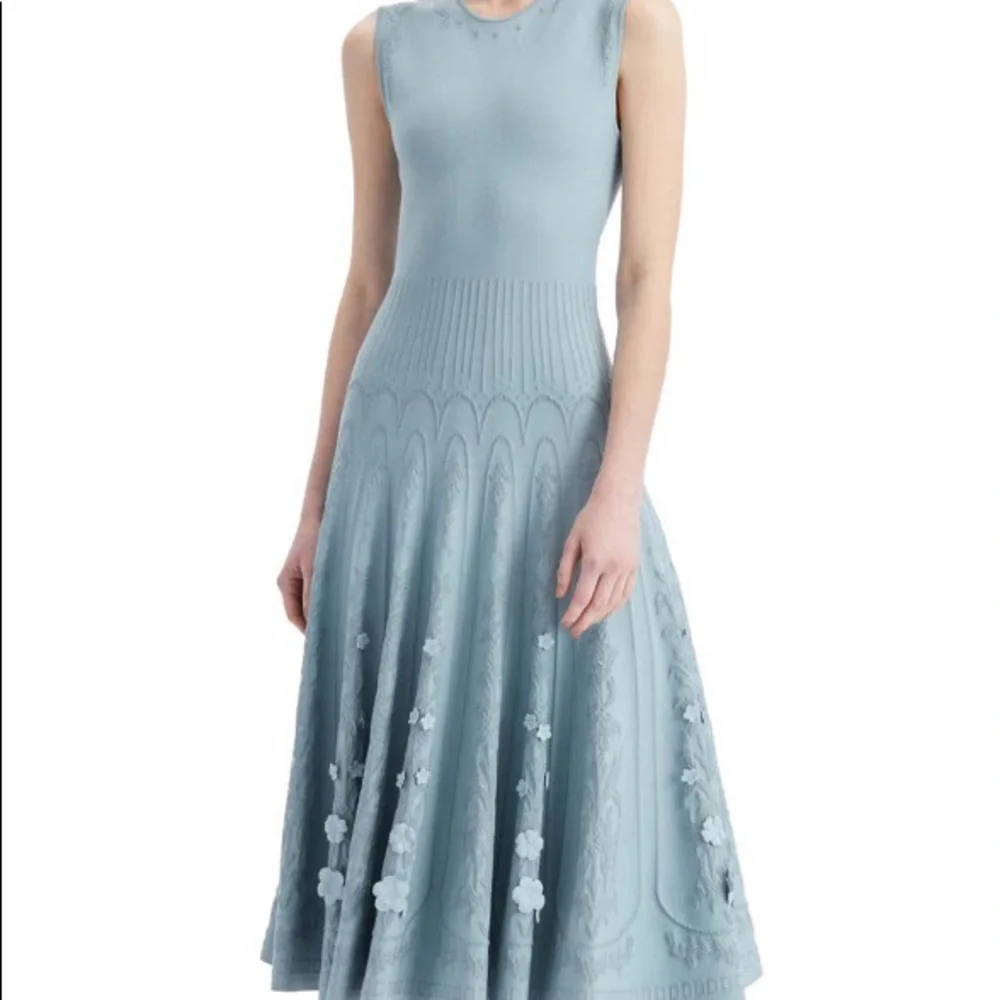 ISO Oscar De La Renta Sweater Midi dress - Picture 1 of 2